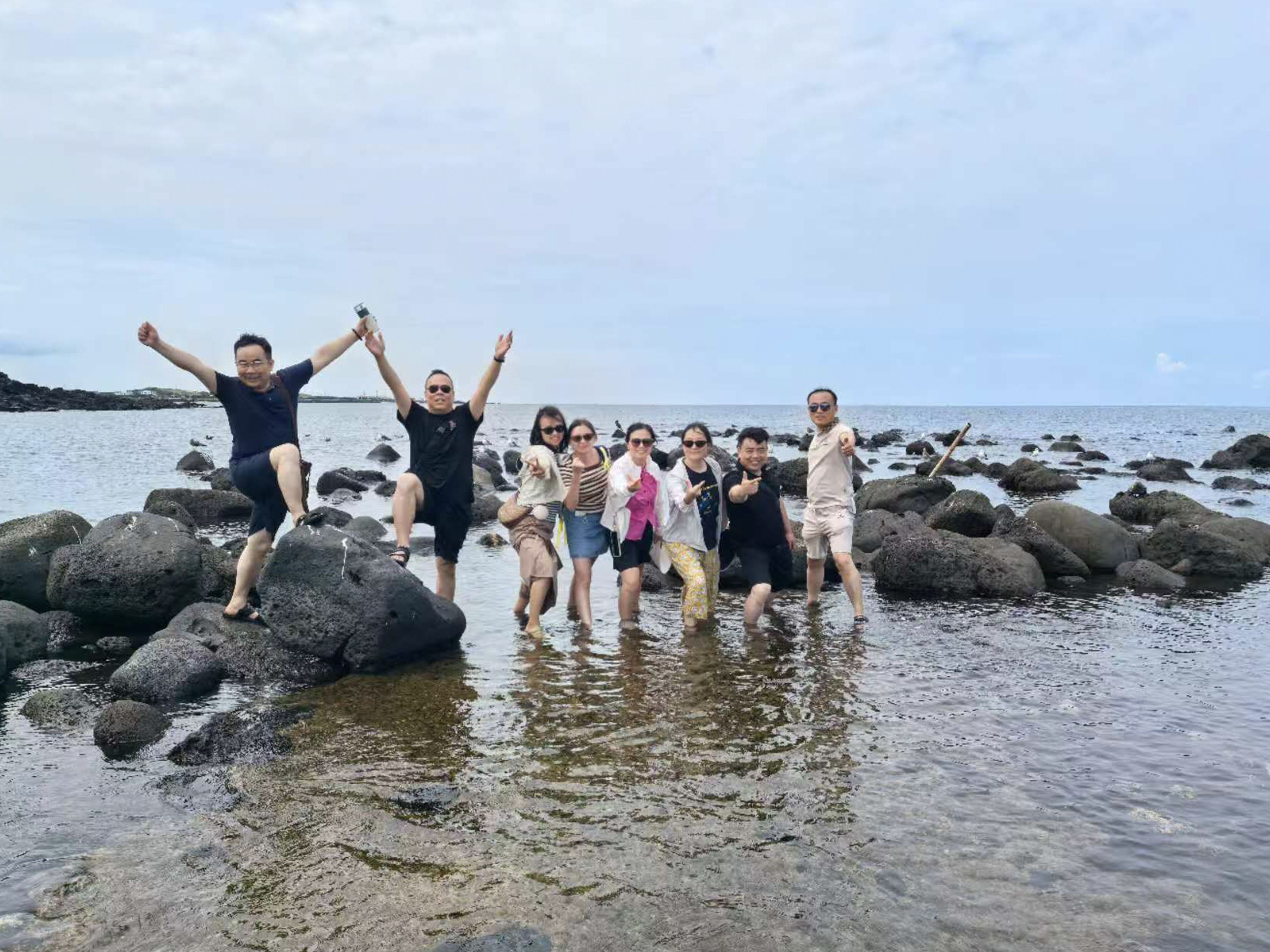 十年相伴,濟(jì)州同行 |2025年 通錦精密老員工七夕韓國之旅圓滿收官! 十年相伴,濟(jì)州同行 |2025年 通錦精密老員工七夕韓國之旅圓滿收官!