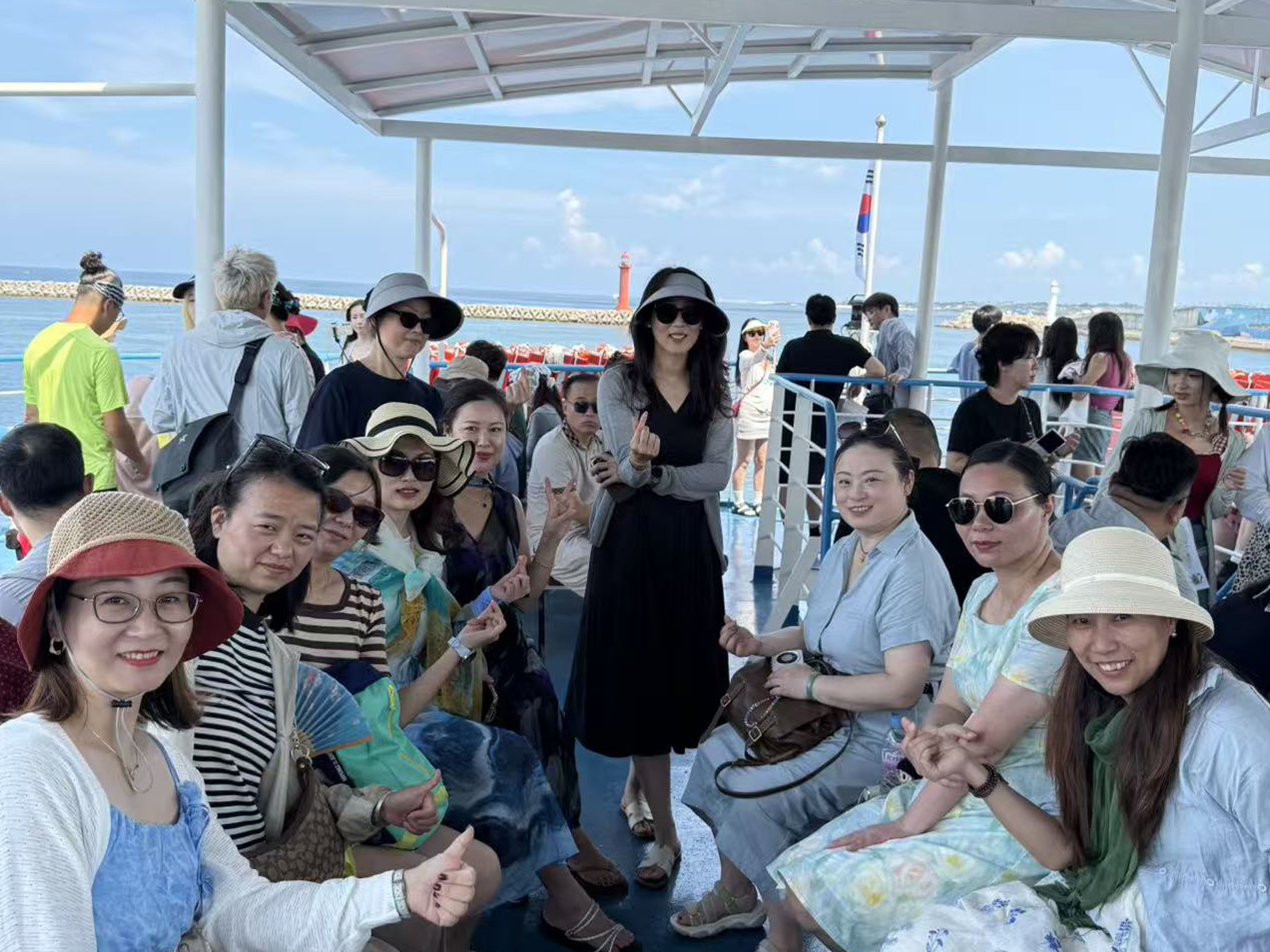 十年相伴,濟(jì)州同行 |2025年 通錦精密老員工七夕韓國之旅圓滿收官! 十年相伴,濟(jì)州同行 |2025年 通錦精密老員工七夕韓國之旅圓滿收官!